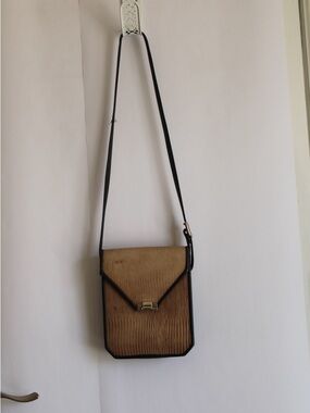 VINTAGE ROCHE Leather Tan and Black Crossbody Bag with Contrast Trim